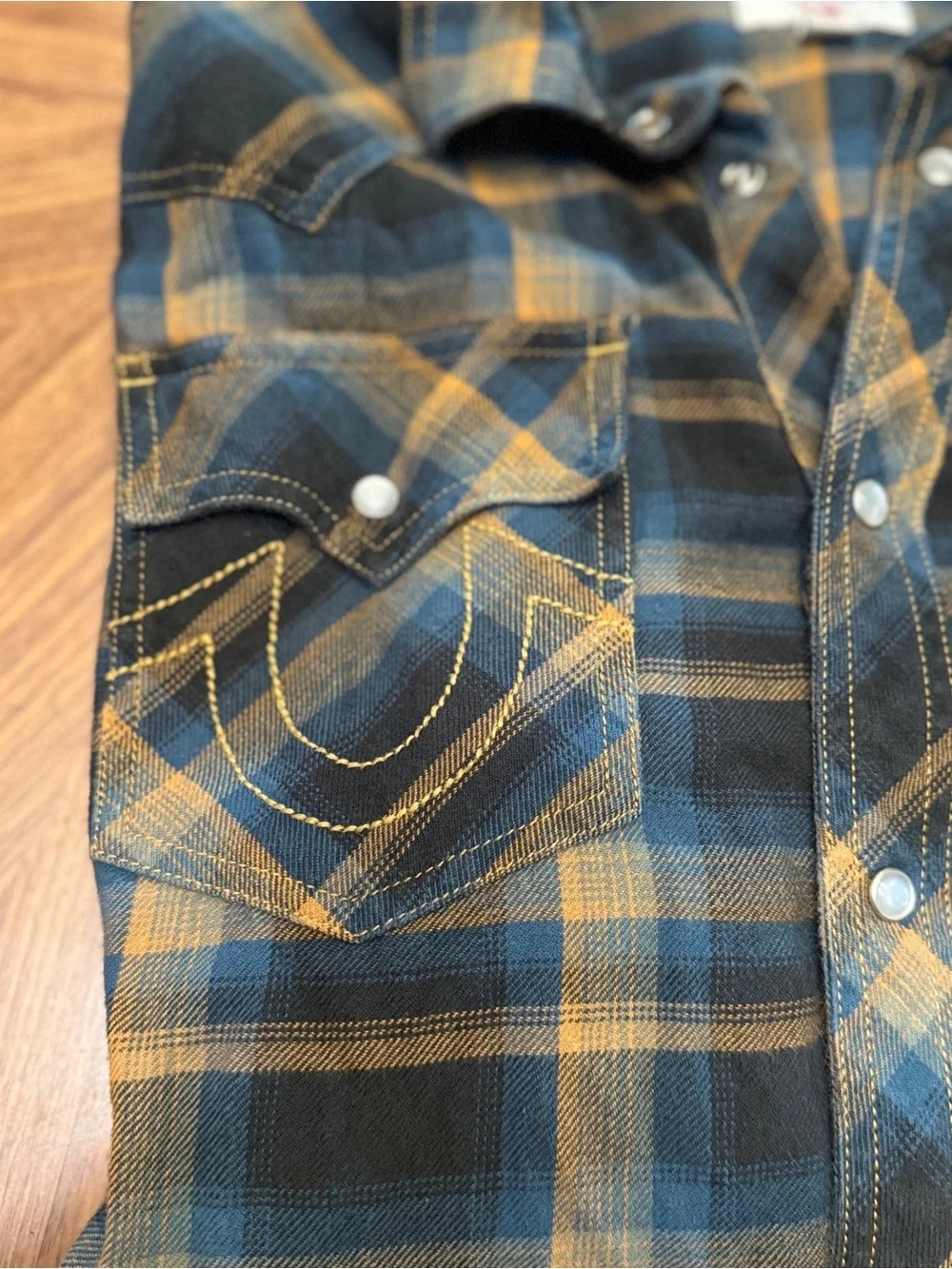 True Religion classic snap